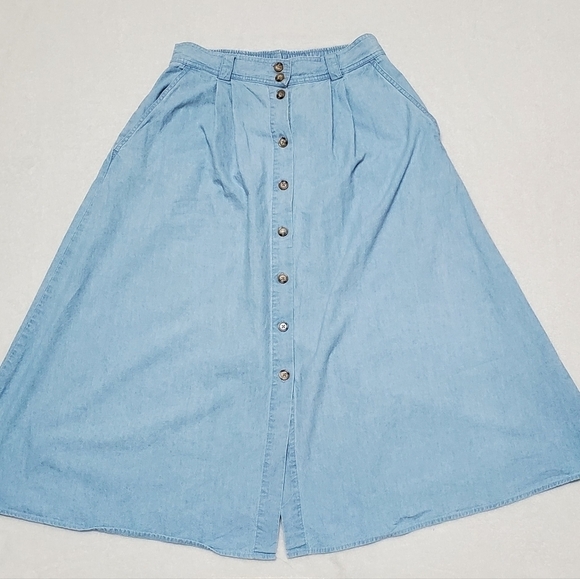 Vintage Cabin Creek Boho Light Wash High Waisted Pleated Button Chambray Skirt - Picture 4 of 11